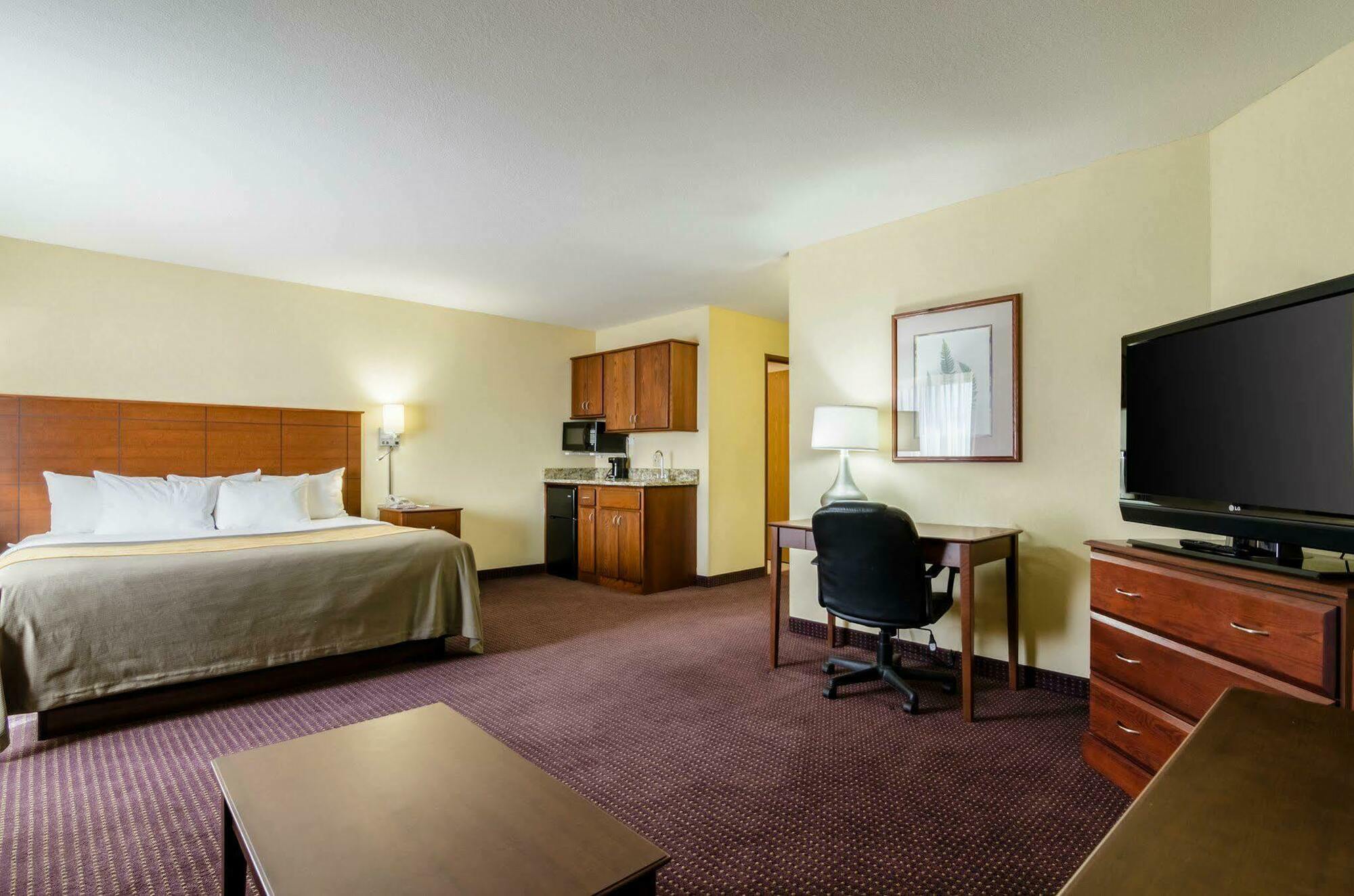 Comfort Inn Colby Exteriér fotografie